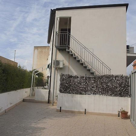 Casa Vacanze Mandorlo In Fiore Villa Avola Kültér fotó